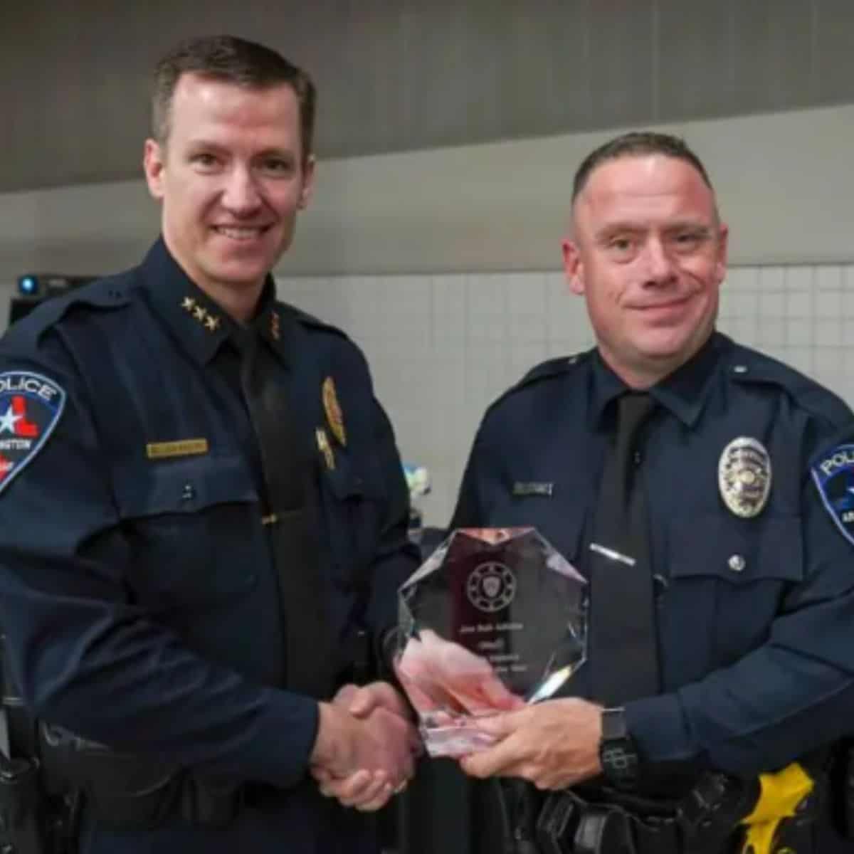 the policeman receives the reward