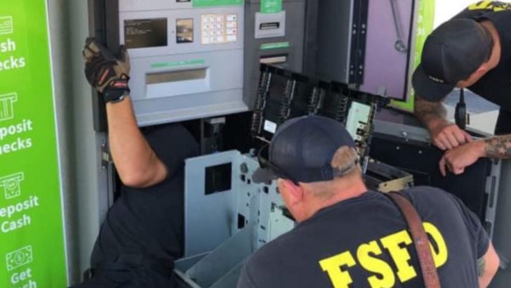 Arkansas Firefighters Shocked By What They Discovered Stuck Inside An ATM