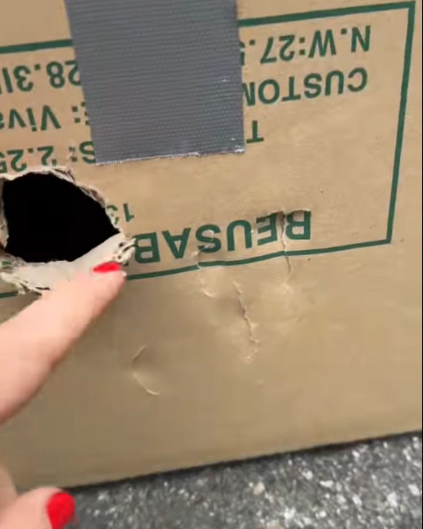 box with hole