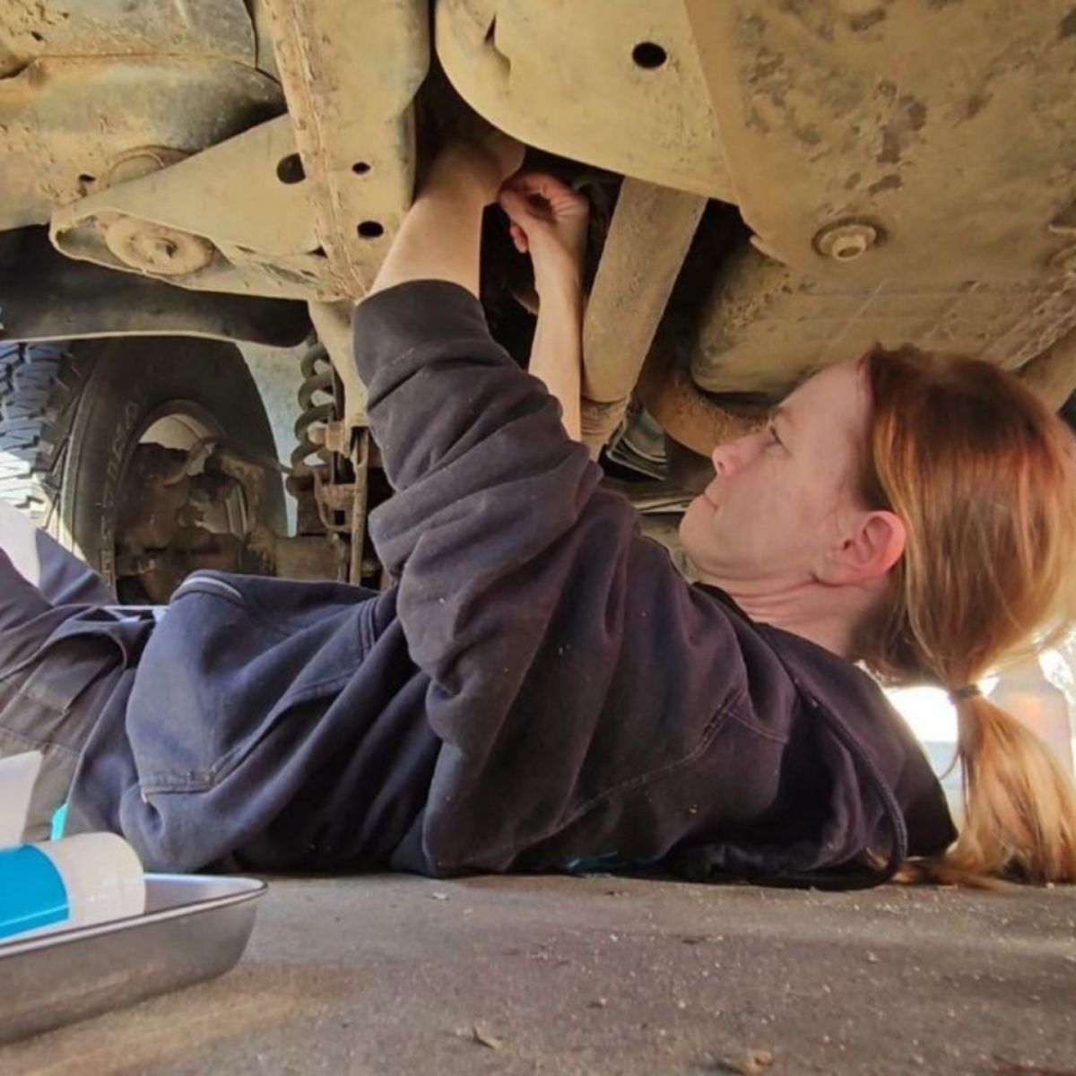 Woman saves cat trapped in A Truck Frame