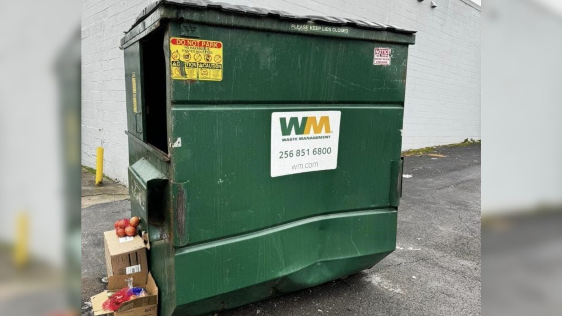 Local Hears Faint Cries From Dumpster In Tennessee