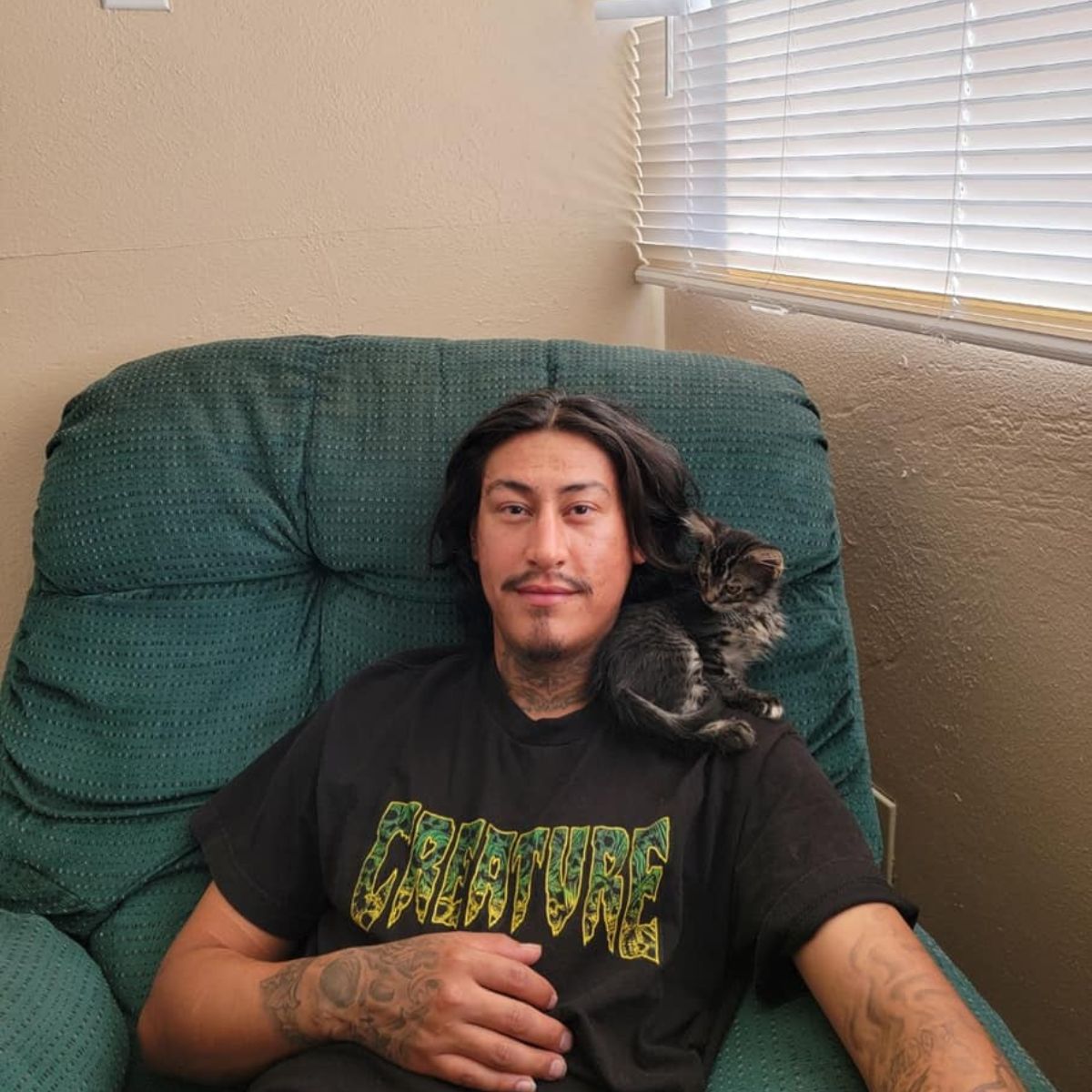 man who rescued kitten